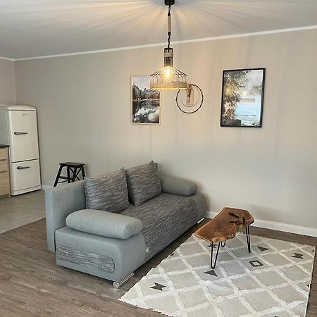 זולצבורג Ferienwohnung Am Rebberg מראה חיצוני תמונה
